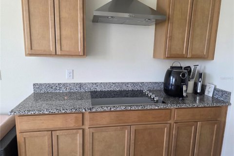 House in Kissimmee, Florida 4 bedrooms, 184.41 sq.m. № 1629646 - photo 18