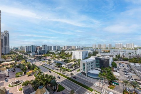 Condo in Sunny Isles Beach, Florida, 2 bedrooms № 2088804 - photo 15