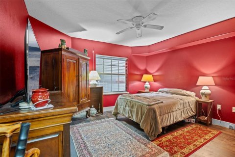Condo in Cocoa Beach, Florida, 3 bedrooms  № 1903979 - photo 26