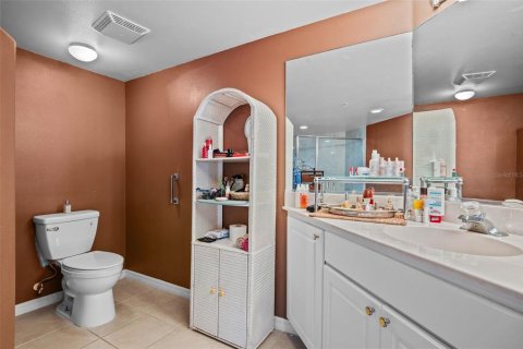 Condo in Cocoa Beach, Florida, 3 bedrooms  № 1903979 - photo 29