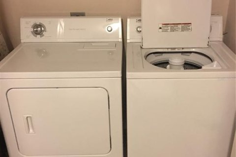 Condo in Sarasota, Florida, 2 bedrooms  № 1555322 - photo 8