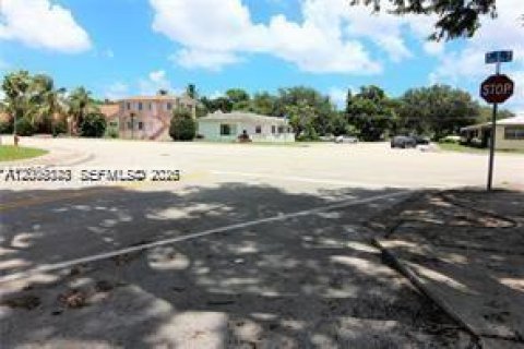Casa en alquiler en El Portal, Florida, 1 dormitorio, 74.32 m2 № 2075027 - foto 3