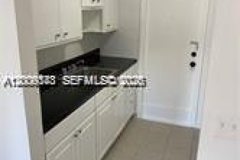 Casa en alquiler en El Portal, Florida, 1 dormitorio, 74.32 m2 № 2075027 - foto 22