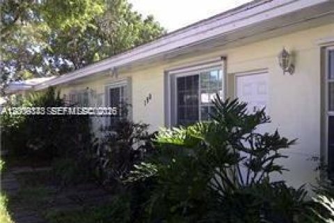 Casa en alquiler en El Portal, Florida, 1 dormitorio, 74.32 m2 № 2075027 - foto 5