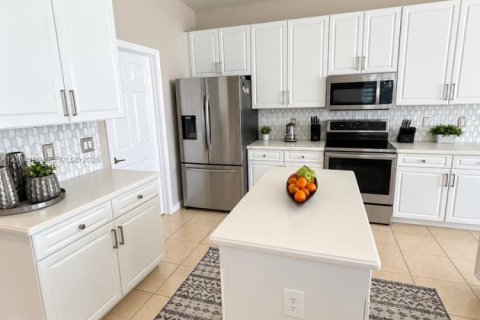 Villa ou maison à vendre à West Palm Beach, Floride: 5 chambres, 323.49 m2 № 2418084 - photo 14