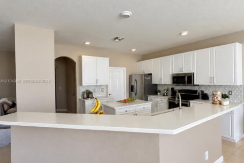 Villa ou maison à vendre à West Palm Beach, Floride: 5 chambres, 323.49 m2 № 2418084 - photo 17