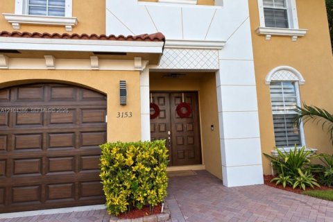 Villa ou maison à vendre à West Palm Beach, Floride: 5 chambres, 323.49 m2 № 2418084 - photo 4