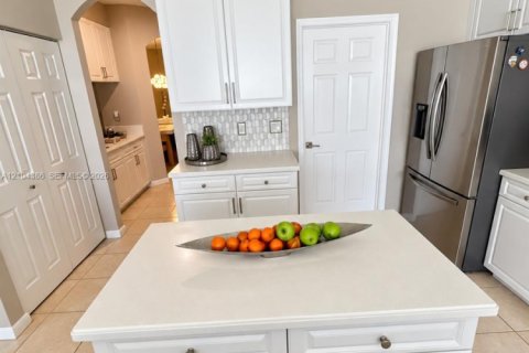 Villa ou maison à vendre à West Palm Beach, Floride: 5 chambres, 323.49 m2 № 2418084 - photo 16
