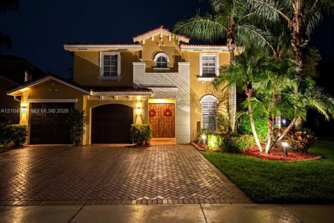 Villa ou maison à vendre à West Palm Beach, Floride: 5 chambres, 323.49 m2 № 2418084 - photo 2