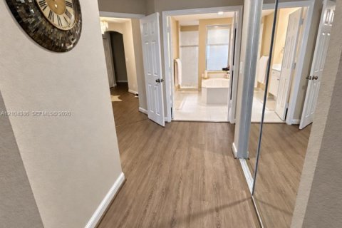 Villa ou maison à vendre à West Palm Beach, Floride: 5 chambres, 323.49 m2 № 2418084 - photo 27