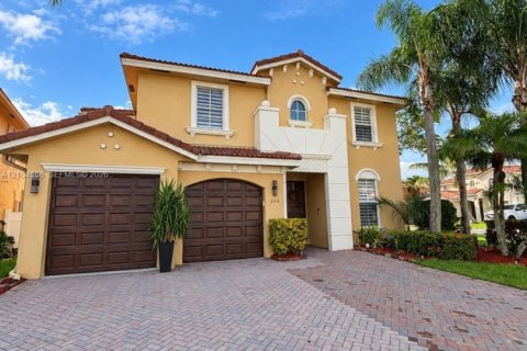 Villa ou maison à West Palm Beach, Floride 5 chambres, 323.49 m2 № 2418084