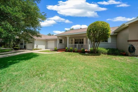 House in Ocala, Florida 2 bedrooms, 127.18 sq.m. № 2150635 - photo 5