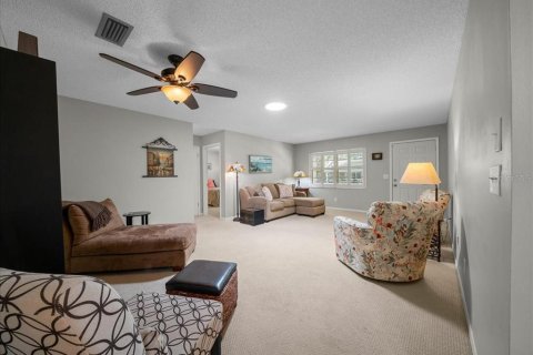 House in Ocala, Florida 2 bedrooms, 127.18 sq.m. № 2150635 - photo 18