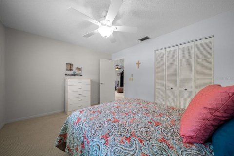 House in Ocala, Florida 2 bedrooms, 127.18 sq.m. № 2150635 - photo 23