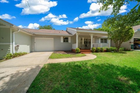 House in Ocala, Florida 2 bedrooms, 127.18 sq.m. № 2150635 - photo 7