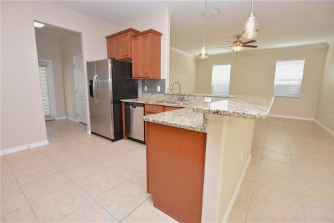 Casa en venta en Brandon, Florida, 3 dormitorios, 152.08 m2 № 1831291 - foto 4