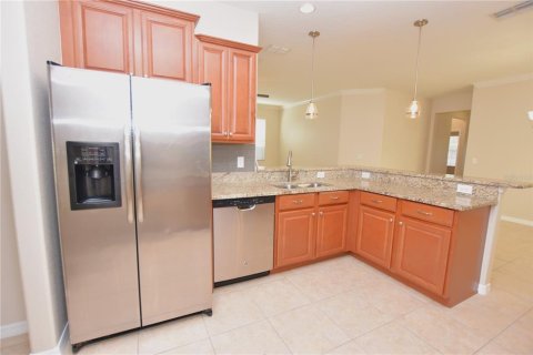 Casa en venta en Brandon, Florida, 3 dormitorios, 152.08 m2 № 1831291 - foto 6