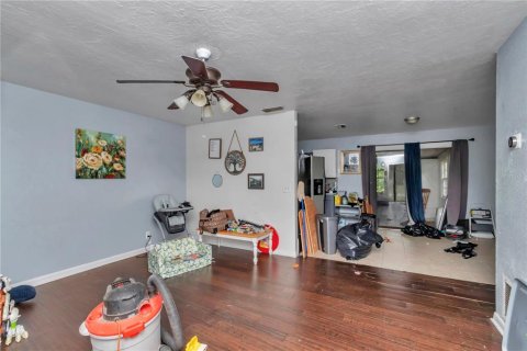 Casa en venta en Ocala, Florida, 4 dormitorios, 127.74 m2 № 1903513 - foto 5