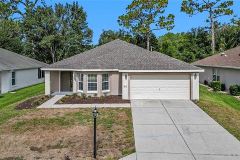 House in Summerfield, Florida 2 bedrooms, 138.24 sq.m. № 2148020 - photo 2