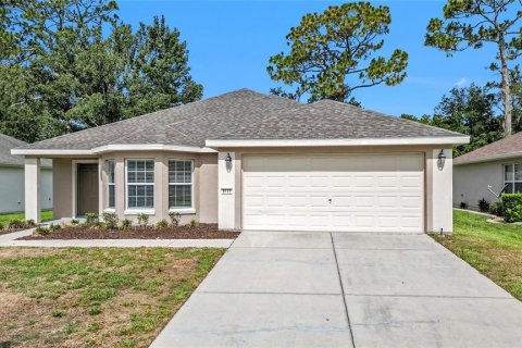 House in Summerfield, Florida 2 bedrooms, 138.24 sq.m. № 2148020 - photo 3