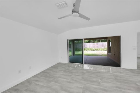 House in Summerfield, Florida 2 bedrooms, 138.24 sq.m. № 2148020 - photo 26