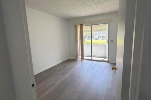 Condo in Boca Raton, Florida, 2 bedrooms № 2247226 - photo 13