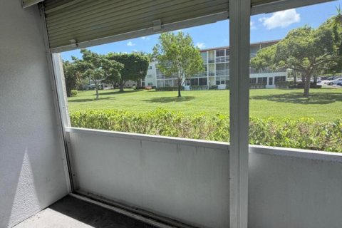 Condo in Boca Raton, Florida, 2 bedrooms № 2247226 - photo 18