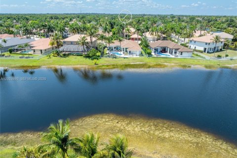 Villa ou maison à vendre à Weston, Floride: 5 chambres, 277.96 m2 № 2075366 - photo 30