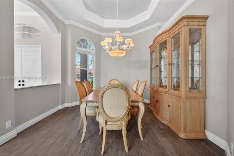 Villa ou maison à vendre à Weston, Floride: 5 chambres, 277.96 m2 № 2075366 - photo 15