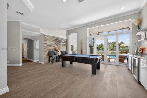 Villa ou maison à vendre à Weston, Floride: 5 chambres, 277.96 m2 № 2075366 - photo 4