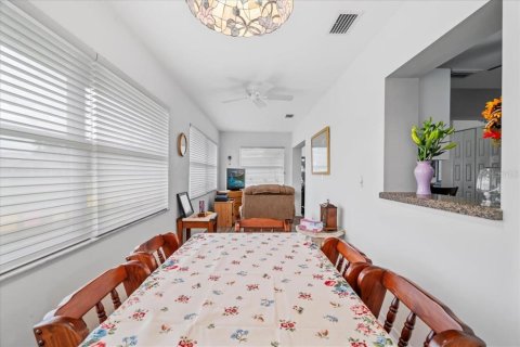Condominio en venta en Sun City Center, Florida, 2 dormitorios, 125.33 m2 № 1765262 - foto 9