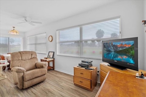 Condominio en venta en Sun City Center, Florida, 2 dormitorios, 125.33 m2 № 1765262 - foto 8