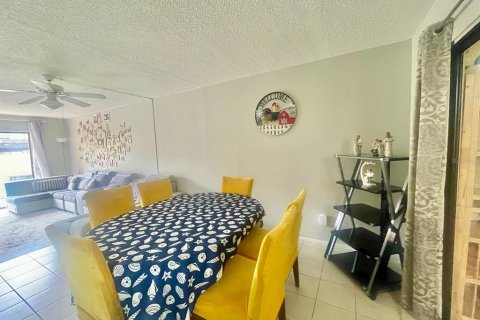 Touwnhouse à vendre à Seminole, Floride: 3 chambres, 124.02 m2 № 1914310 - photo 12