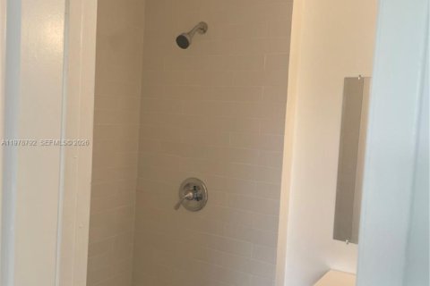 Купить кондоминиум в Майами, Флорида 2 спальни, 88.81м2, № 2043542 - фото 8