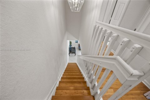 Townhouse in Miramar, Florida 3 bedrooms, 147.34 sq.m. № 1963717 - photo 17