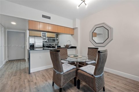 Copropriété à louer à Miami, Floride: 1 chambre, 76.64 m2 № 2091322 - photo 14