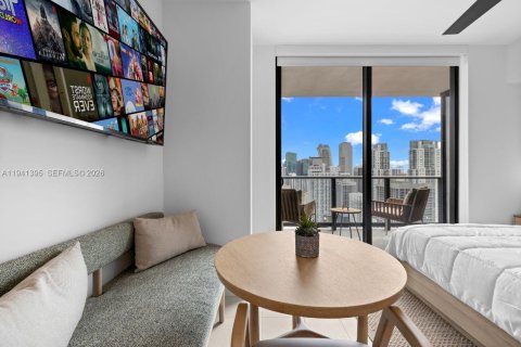 Купить кондоминиум в Майами, Флорида 34.1м2, № 1998592 - фото 5