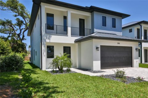 House in Sarasota, Florida 4 bedrooms, 296.45 sq.m. № 1688239 - photo 3