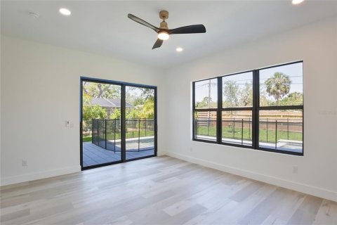 House in Sarasota, Florida 4 bedrooms, 296.45 sq.m. № 1688239 - photo 29