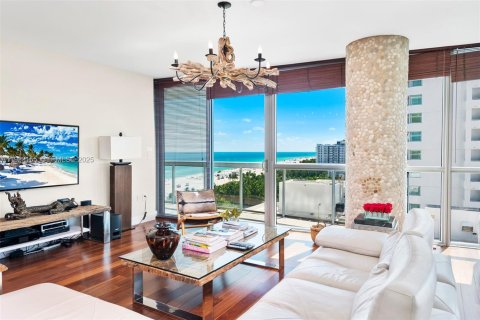 Condominio en alquiler en Miami Beach, Florida, 2 dormitorios, 122.26 m2 № 2019119 - foto 12