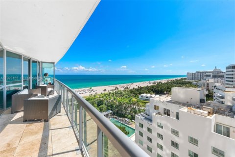 Condominio en alquiler en Miami Beach, Florida, 2 dormitorios, 122.26 m2 № 2019119 - foto 9