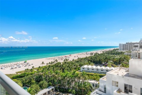 Condominio en alquiler en Miami Beach, Florida, 2 dormitorios, 122.26 m2 № 2019119 - foto 10