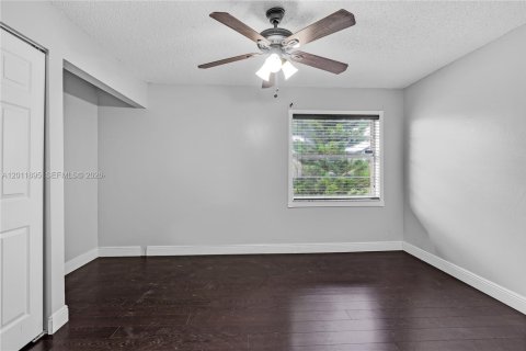 Townhouse in Plantation, Florida 3 bedrooms, 150.87 sq.m. № 2074974 - photo 22