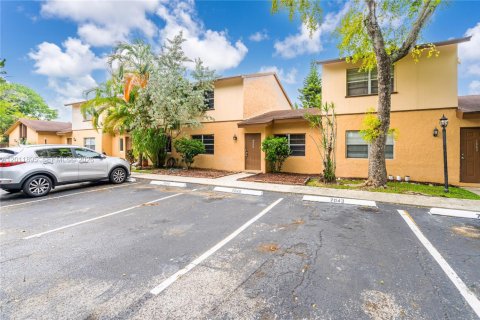 Townhouse in Plantation, Florida 3 bedrooms, 150.87 sq.m. № 2074974 - photo 6