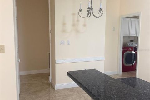 House in Eustis, Florida 4 bedrooms, 278.52 sq.m. № 2219701 - photo 2