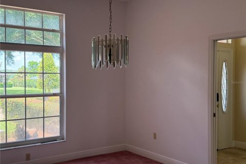 House in Eustis, Florida 4 bedrooms, 278.52 sq.m. № 2219701 - photo 25