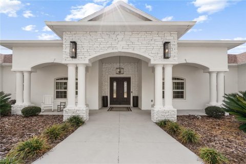 House in Ocala, Florida 6 bedrooms, 568.19 sq.m. № 2152181 - photo 8