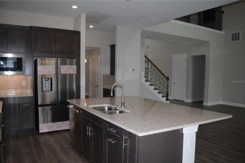 Casa en alquiler en Wesley Chapel, Florida, 6 dormitorios, 472.97 m2 № 1913563 - foto 12