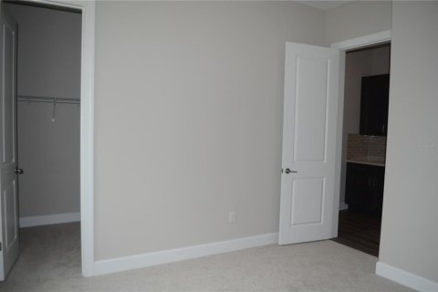 Casa en alquiler en Wesley Chapel, Florida, 6 dormitorios, 472.97 m2 № 1913563 - foto 17