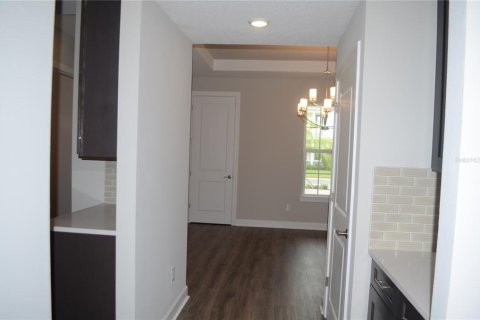 Casa en alquiler en Wesley Chapel, Florida, 6 dormitorios, 472.97 m2 № 1913563 - foto 14